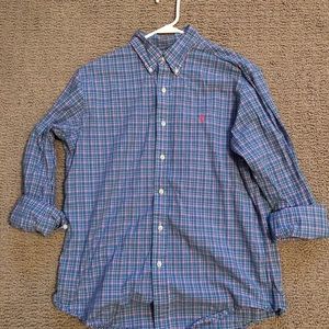 A button down by Ralph Lauren ( MEDIUM)